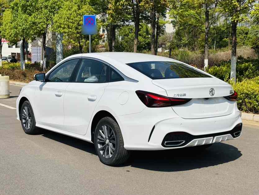 名爵 MG5 2026款 180DVVT 全球豪华版(4)