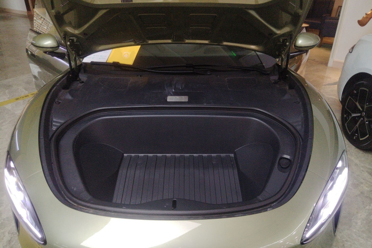 小米汽车 小米SU7 2024款 四驱超长续航高阶智驾Max版机舱底盘24