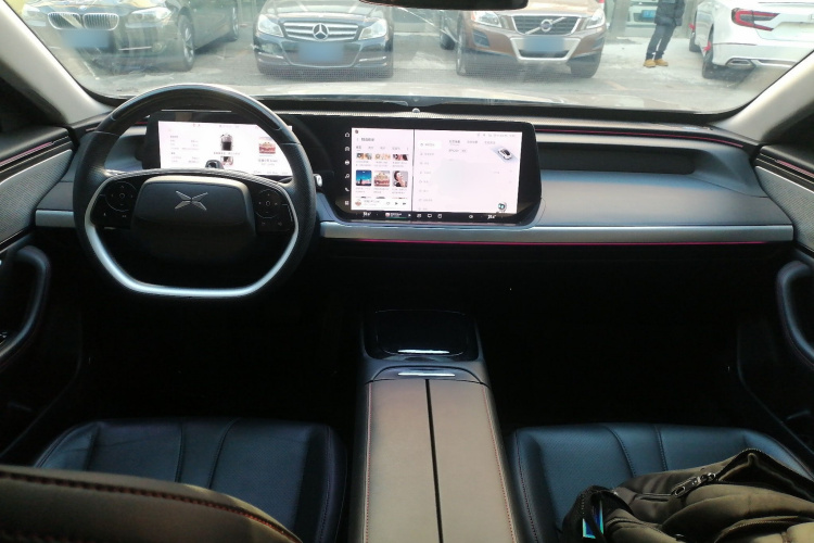 小鹏P7 2022款 586G中控内饰12