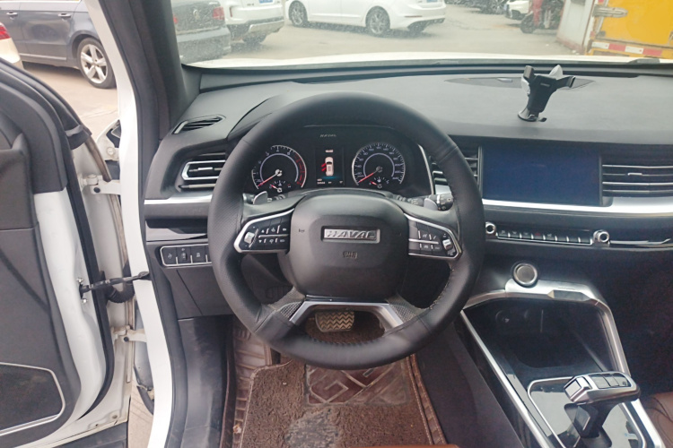 哈弗H6 2017款 蓝标 2.0T 自动两驱智尚型中控内饰13