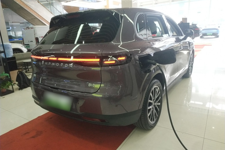 零跑汽车 零跑B10 2025款 510悦享版车身外观6005