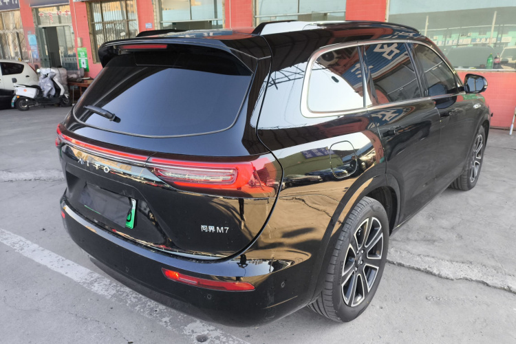 鸿蒙智行 问界M7 2024款 1.5T 智驾四驱Pro版 6座车身外观7