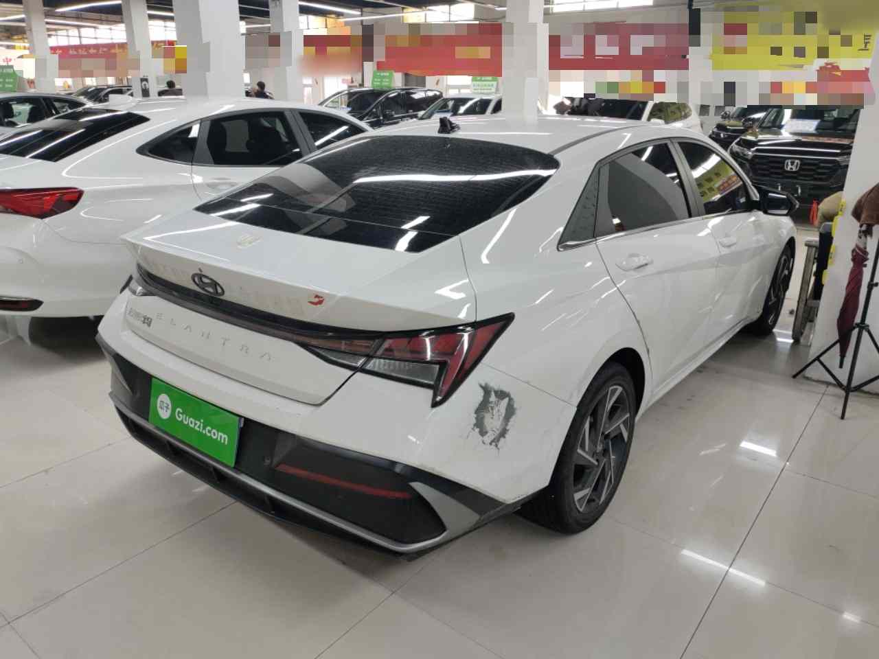 现代 伊兰特 2023款 1.5L CVT LUX尊贵版(5)