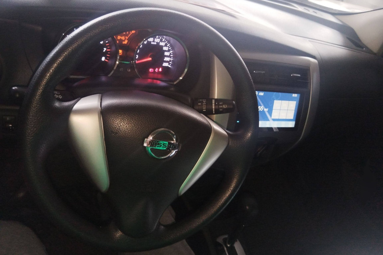 日产 骊威 2013款 劲锐 1.6XL CVT舒适版中控内饰7002