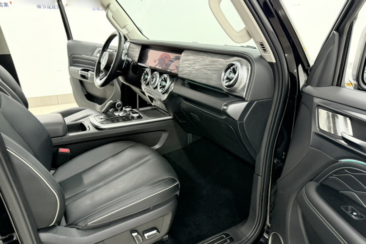 坦克300 2024款 2.0T 征服者局部细节41