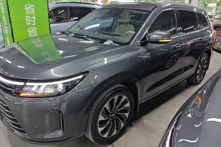 鸿蒙智行 问界M7 2024款 1.5T 后驱Plus版 6座车身外观4