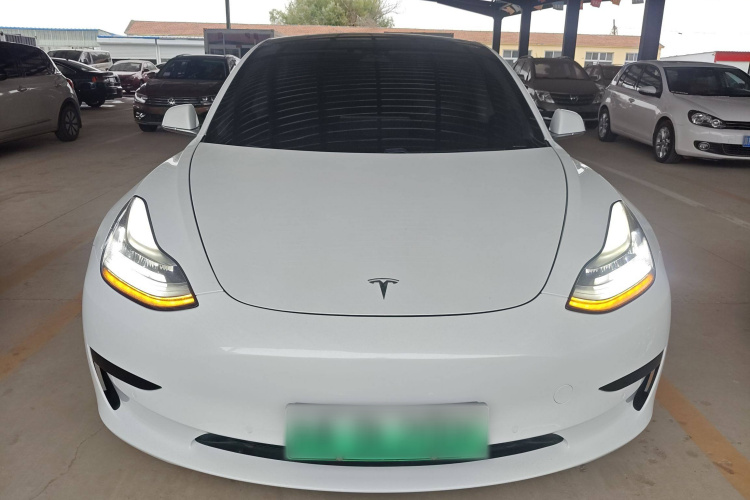 特斯拉 Model 3 2019款 标准续航后驱升级版车身外观2