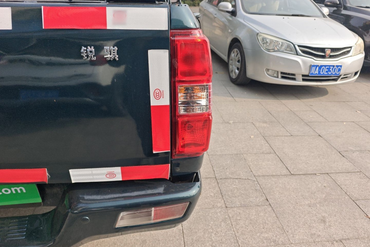 东风 锐骐 2017款 2.4L汽油四驱标准型ZG24车身外观6006