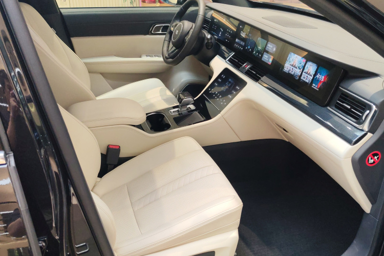 理想汽车 理想ONE 2020款 增程6座版局部细节41