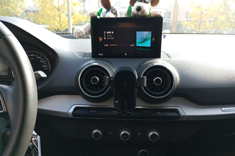 奥迪Q2L 2020款 35 TFSI 进取动感型局部细节16