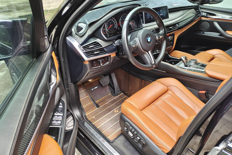 宝马X5 M 2015款 X5 M中控内饰7005