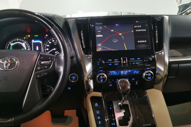 丰田 威尔法 2021款 皇冠 双擎 2.5L HV至尊版局部细节16