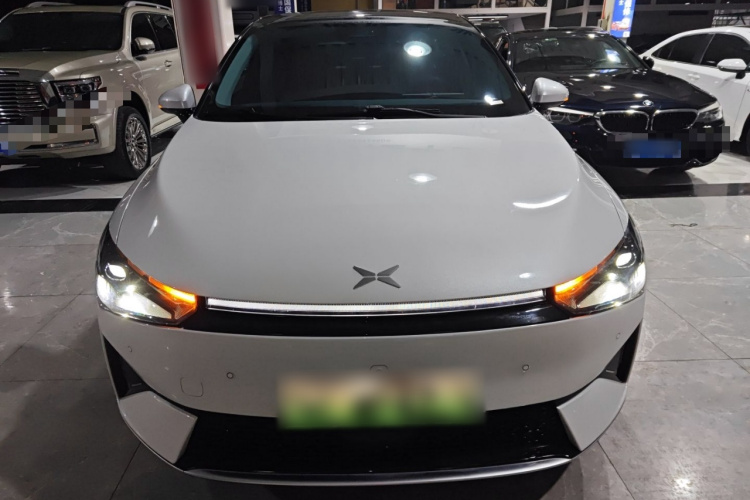 小鹏P5 2022款 550E车身外观6001