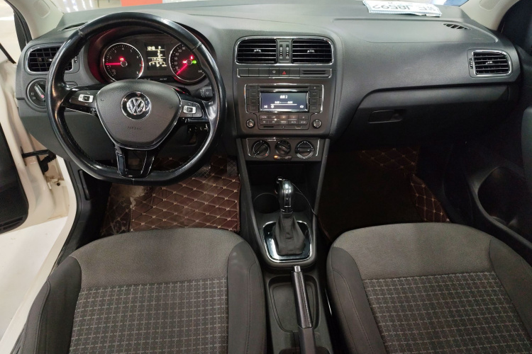 大众 Polo 2016款 1.6L 自动舒适型中控内饰12
