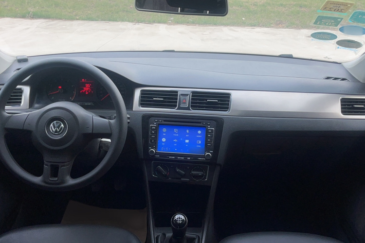 大众 桑塔纳 2015款 1.6L 手动舒适版中控内饰7003