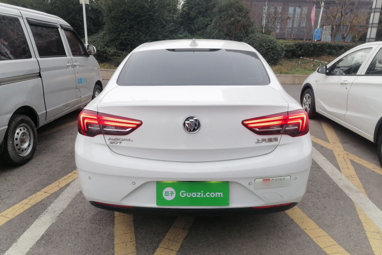 别克 君威 2019款 20T 精英型 国VI车身外观6