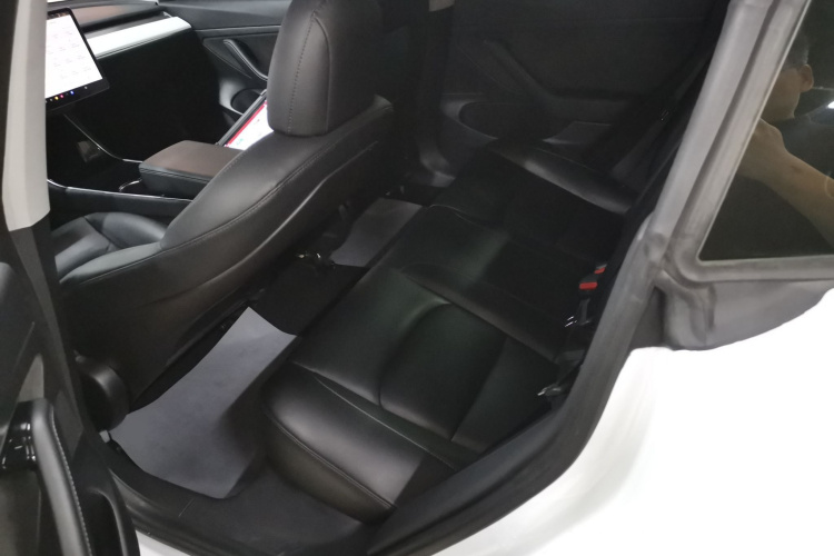 特斯拉 Model 3 2019款 标准续航后驱升级版中控内饰21