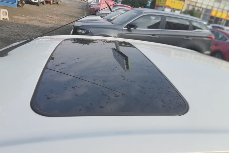 雪佛兰 2015款 赛欧3 1.5L AMT幸福天窗版局部细节57