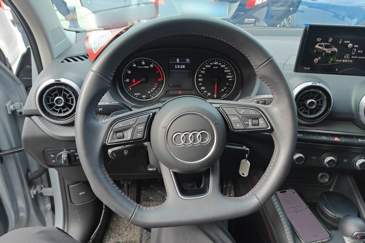 奥迪Q2L 2022款 35 TFSI 进取动感型局部细节13