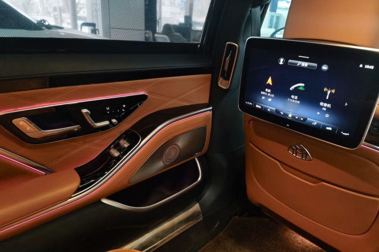 奔驰 迈巴赫S级 2022款 S 480 4MATIC 智臻特别版中控内饰7012