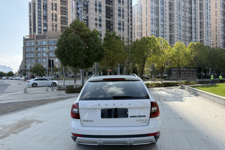 斯柯达 明锐 2019款 旅行车 TSI280 DSG豪华版 国VI车身外观6010