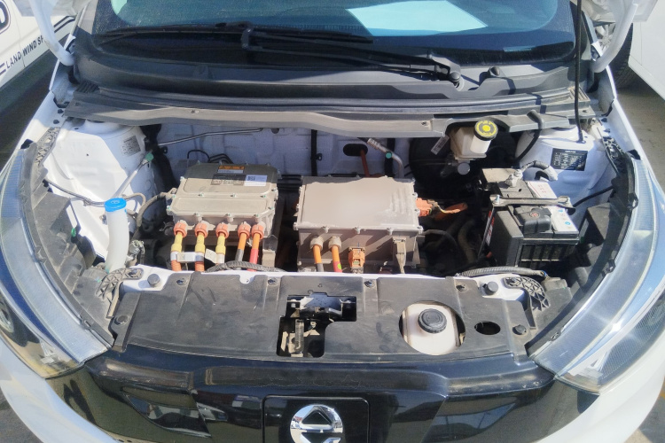 江铃集团新能源 易至EV3 2022款 小雷达悦跑型机舱底盘24