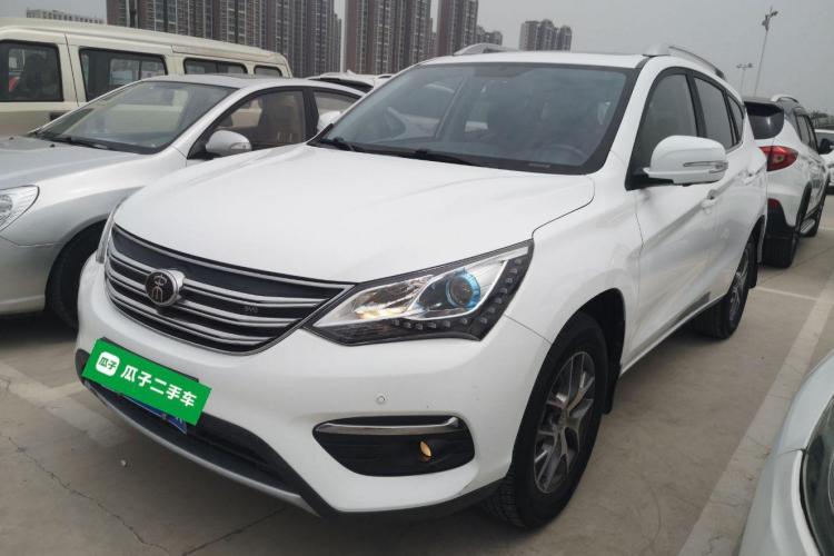 比亚迪 宋 2018款 1.5TID 自动智联尊贵型车身外观1