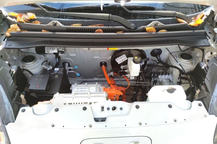 五菱汽车 宏光MINIEV 2025款 四门版 进阶款机舱底盘24