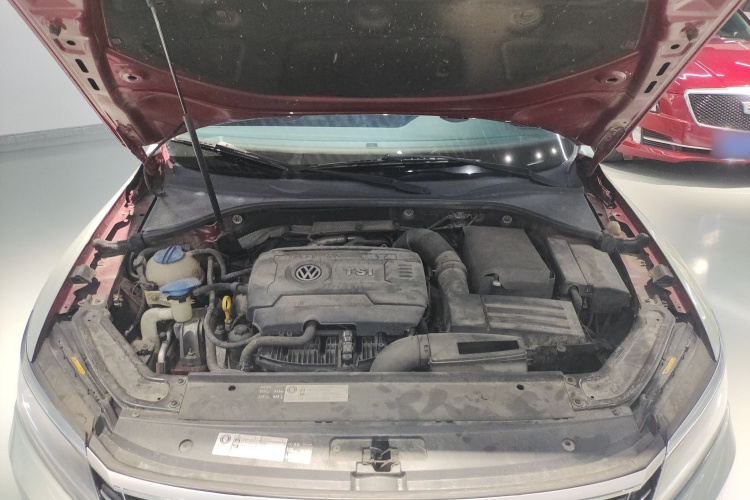 大众 帕萨特 2016款 330TSI DSG尊荣版机舱底盘24