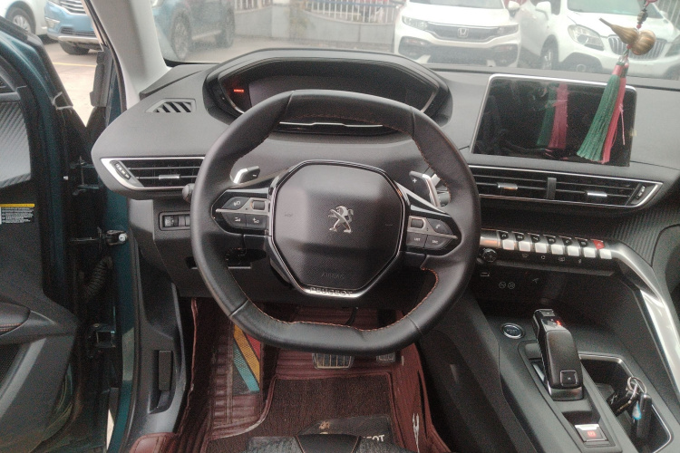 标致5008 2017款 350THP 7座精英版中控内饰13