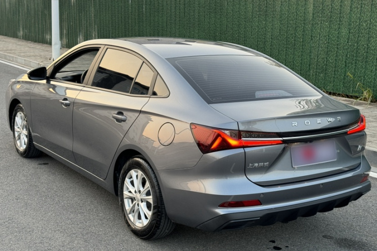 荣威i5 2023款 1.5L 手动舒享版车身外观6003