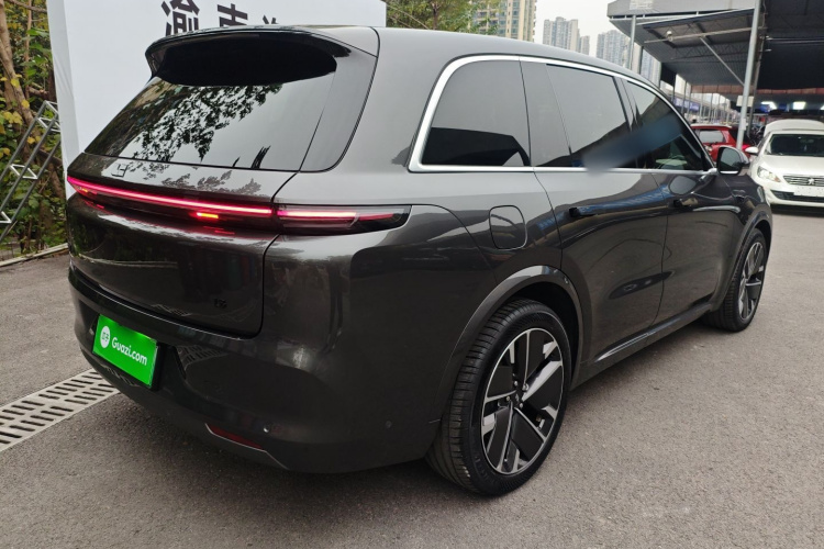 理想汽车 理想L8 2025款 Max 智能焕新版车身外观6005