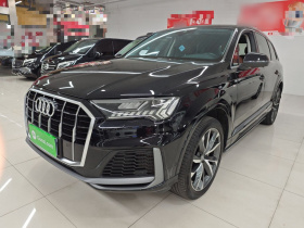 奥迪Q7 2020款 55 TFSI quattro S line运动型