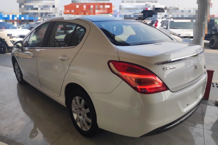 标致308 2014款 乐享版 经典 1.6L 自动风尚型车身外观4