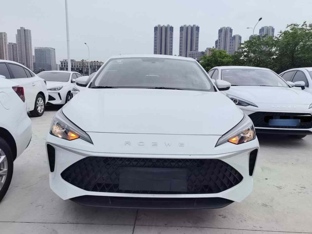 荣威i5 2026款 1.5L CVT豪华版(1)