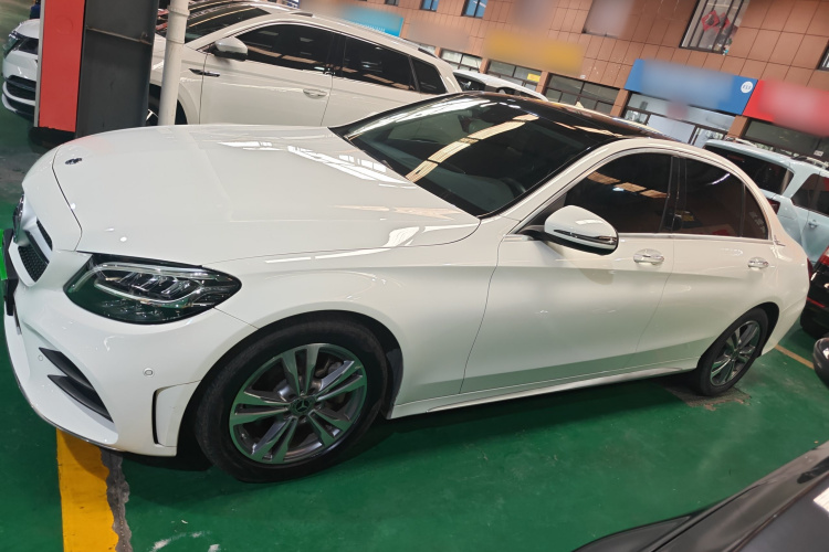 奔驰C级 2021款 C 200 L 时尚型运动版车身外观4