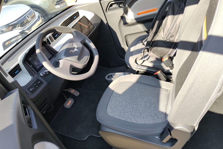 五菱汽车 宏光MINIEV 2020款 自在款 磷酸铁锂中控内饰19