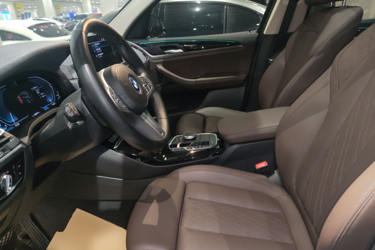 宝马iX3 2022款 领先型中控内饰19