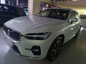 沃尔沃XC60 2025款 B5 四驱智远豪华版