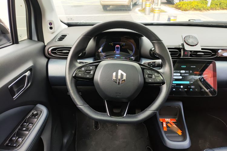 零跑汽车 零跑T03 2022款 星钻版中控内饰13