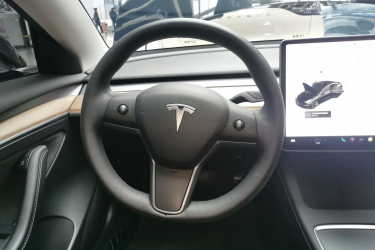 特斯拉 Model 3 2022款 后轮驱动版中控内饰13