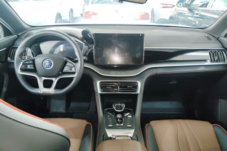 比亚迪 宋PLUS 2020款 1.5T 自动旗舰型中控内饰7002