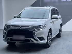 三菱 欧蓝德 2021款 改款 2.0L 两驱畅享版 5座