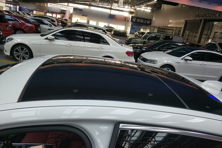 捷豹XEL 2022款 2.0T 250PS R-DYNAMIC S进取运动版局部细节57