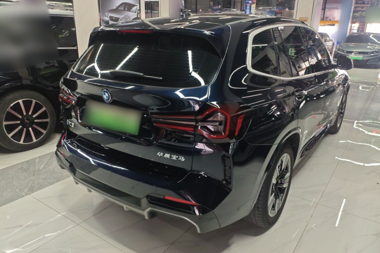 宝马iX3 2022款 改款 领先型车身外观6005