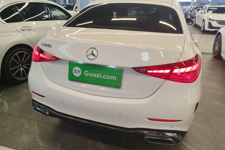 奔驰C级 2023款 改款 C 260 L 运动版车身外观6