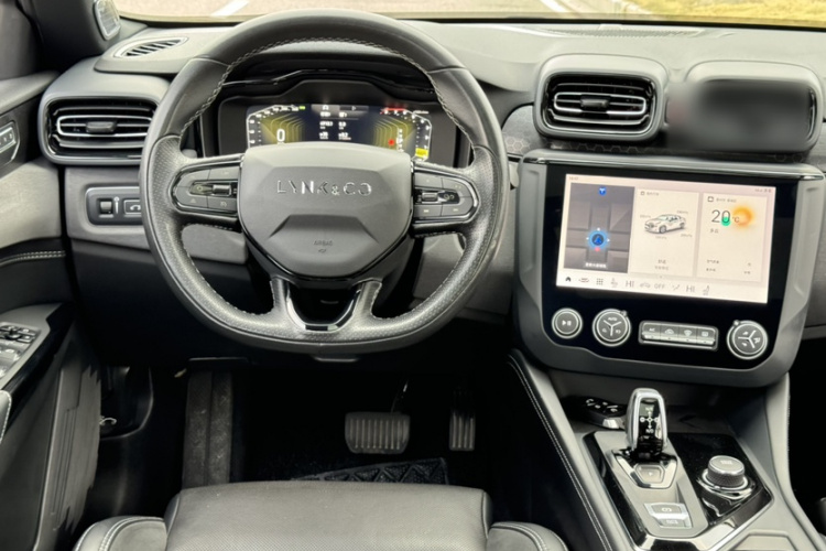 领克03 2022款 2.0TD DCT劲Pro中控内饰7003