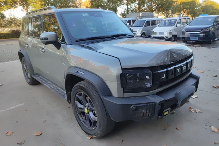 捷途旅行者 2023款 2.0T 四驱穿越PRO车身外观3