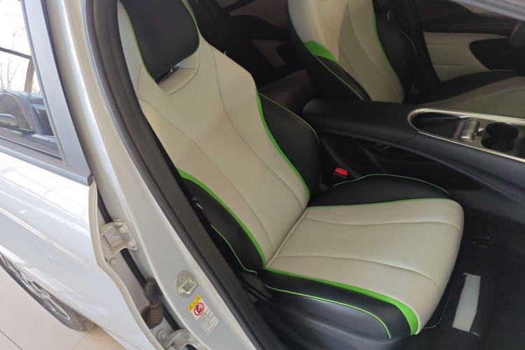 比亚迪 海豚 2021款 405km 时尚版局部细节41