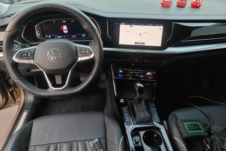 大众 帕萨特 2022款 330TSI 豪华版中控内饰12